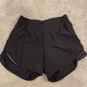 lulu lemon Hotty Hot High-Rise Short “4
